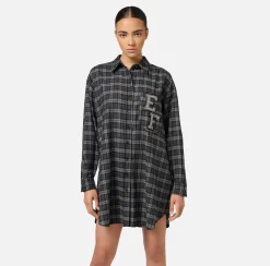 Abito camicia in lana tartan con patch ricamato