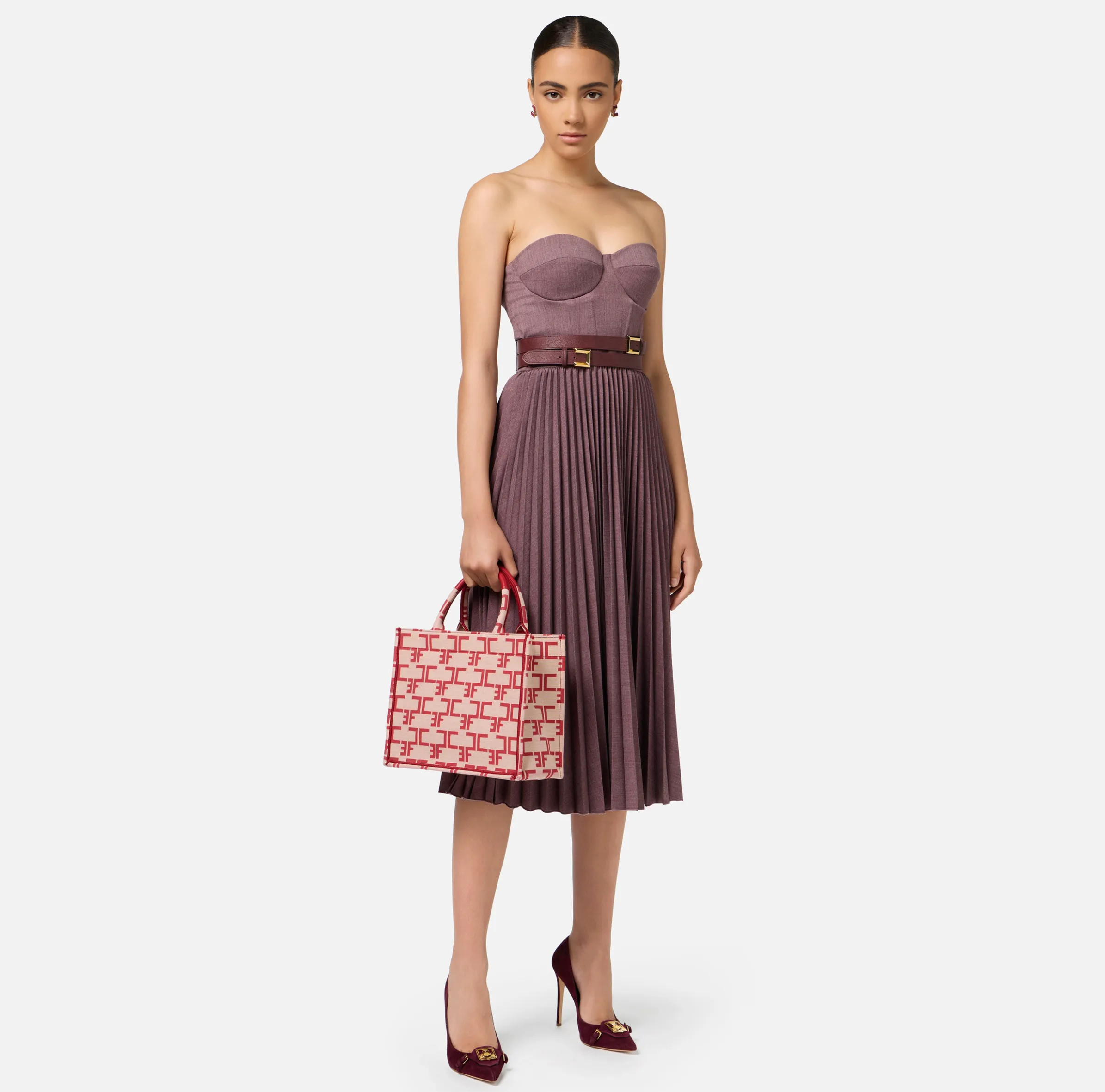 Abito midi in fresco lana mélange con gonna plissé e cintura