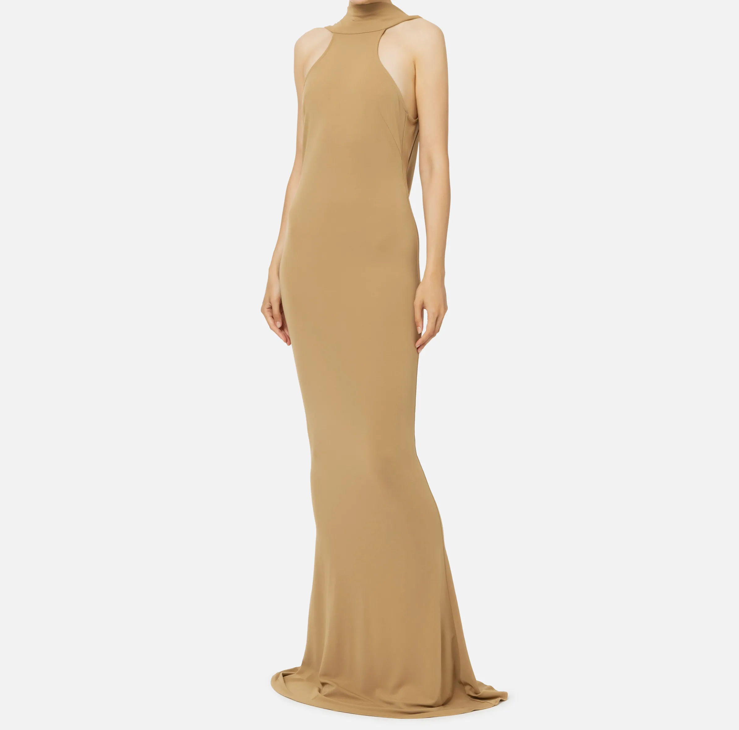 Abito red carpet in jersey con collana sulla schiena