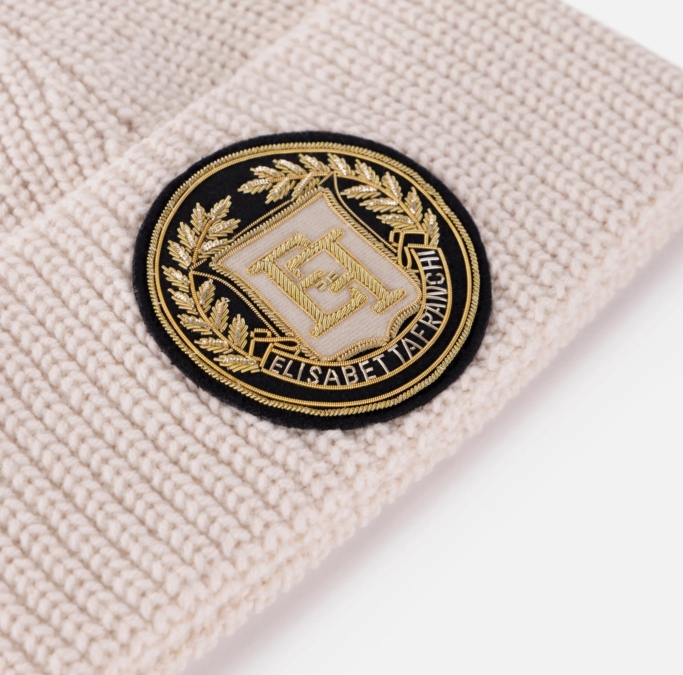 Beanie in lana con patch logo