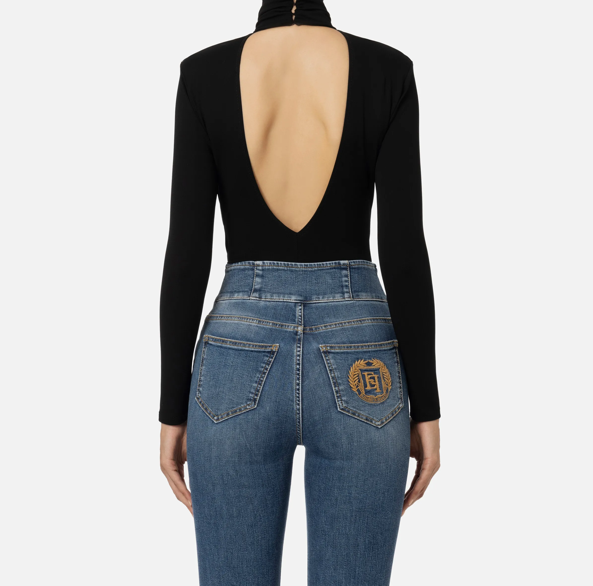 Body in jersey con drappeggio e placca logo