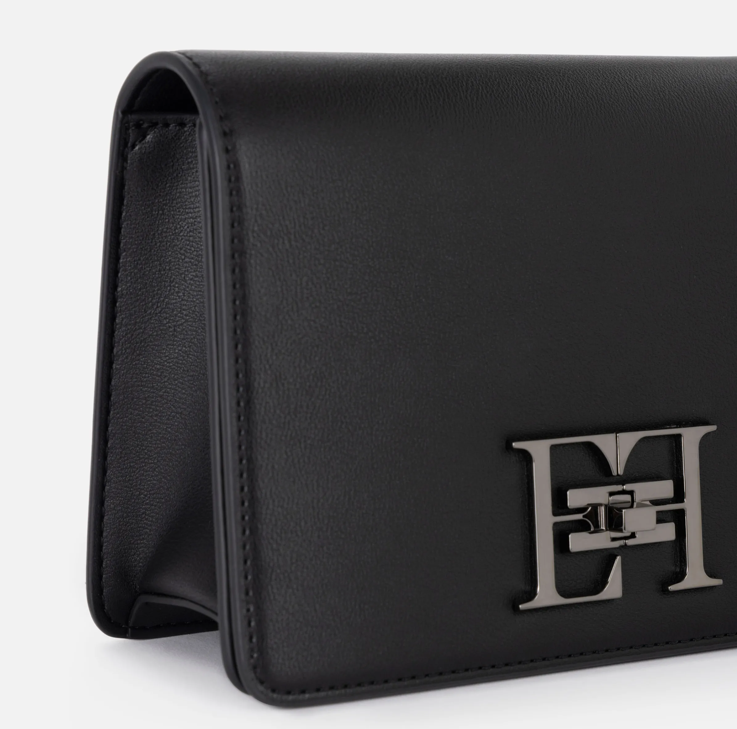 Borsa a tracolla con girello logo in metallo