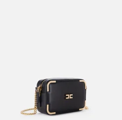 Borsa a tracolla in materiale effetto pelle con angoli in metallo