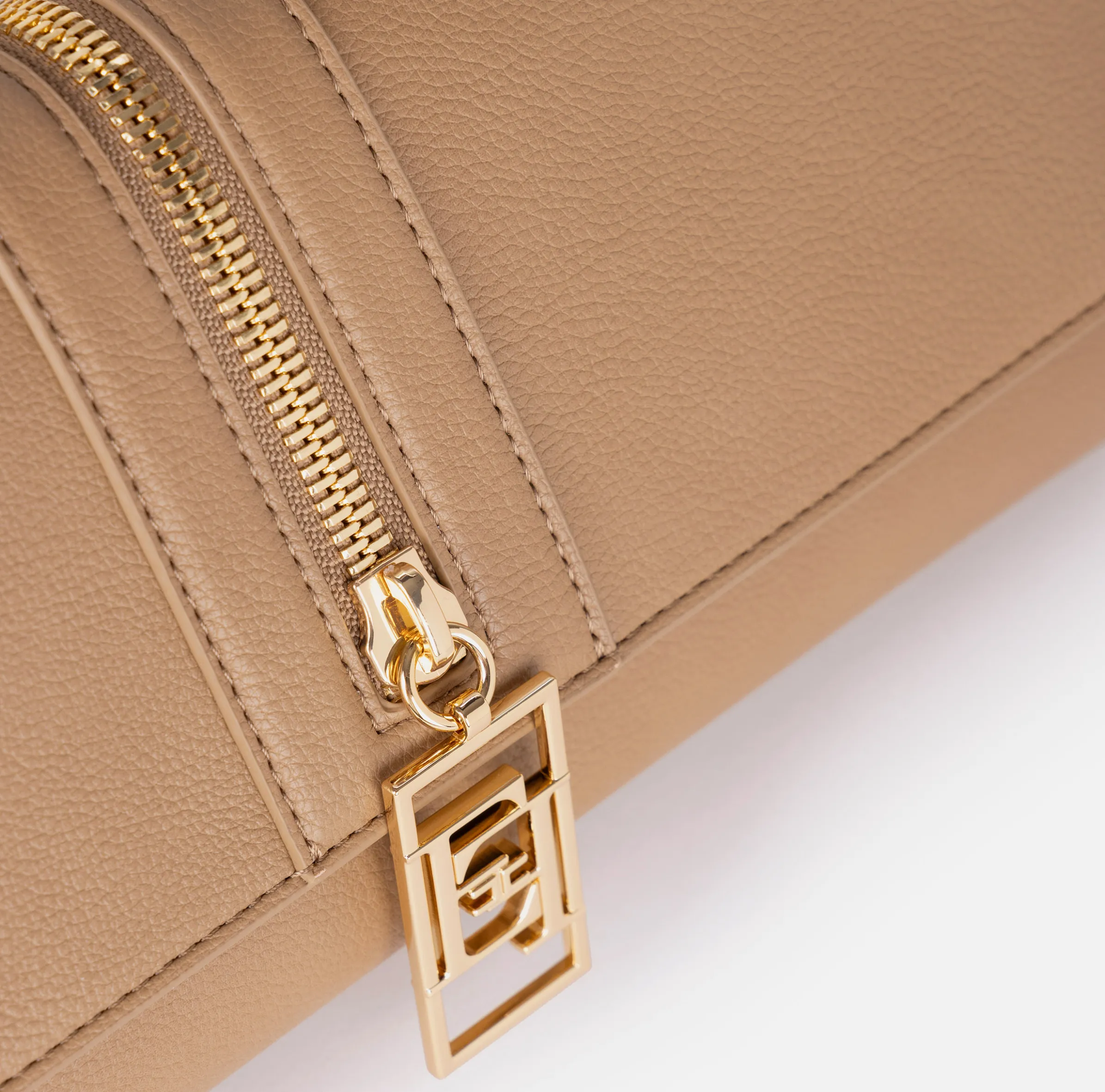 Borsa baguette in materiale effetto pelle con zip