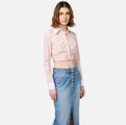 Camicia cropped in popeline rigato con drappeggio