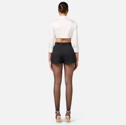 Camicia cropped in raso con taglio coppe