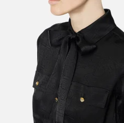 Camicia cropped in raso jacquard con foulard