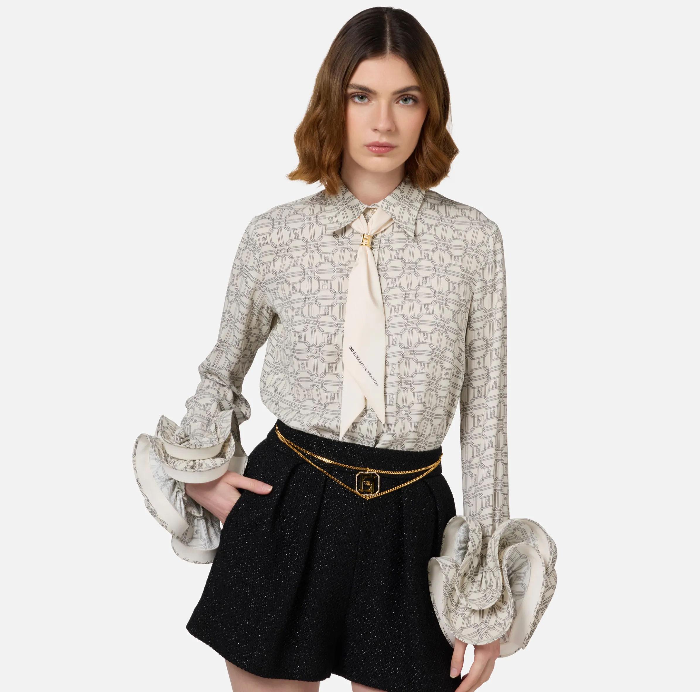 Camicia in georgette stampata con ruches e foulard