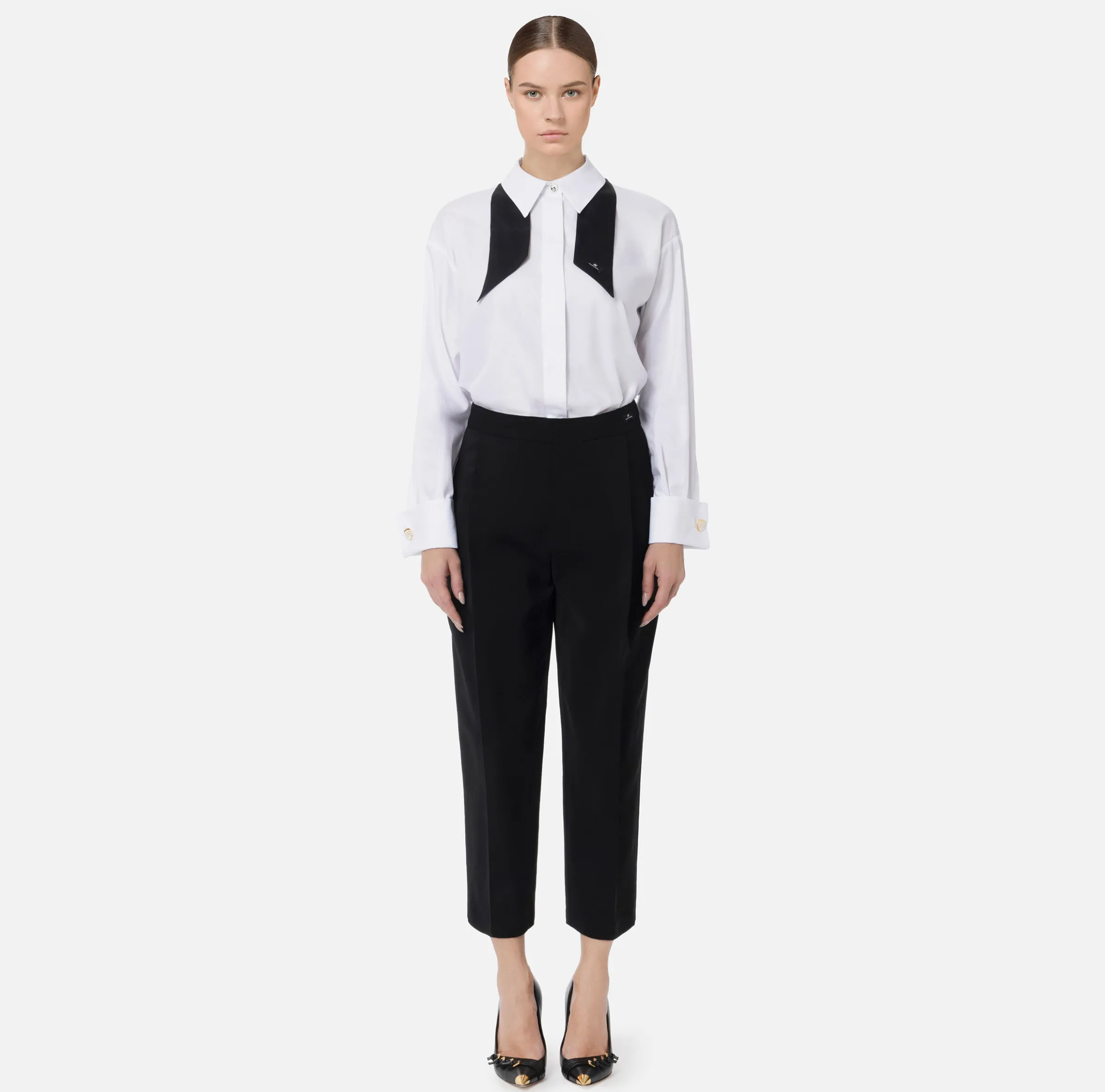 Camicia in popeline con cravattino in contrasto