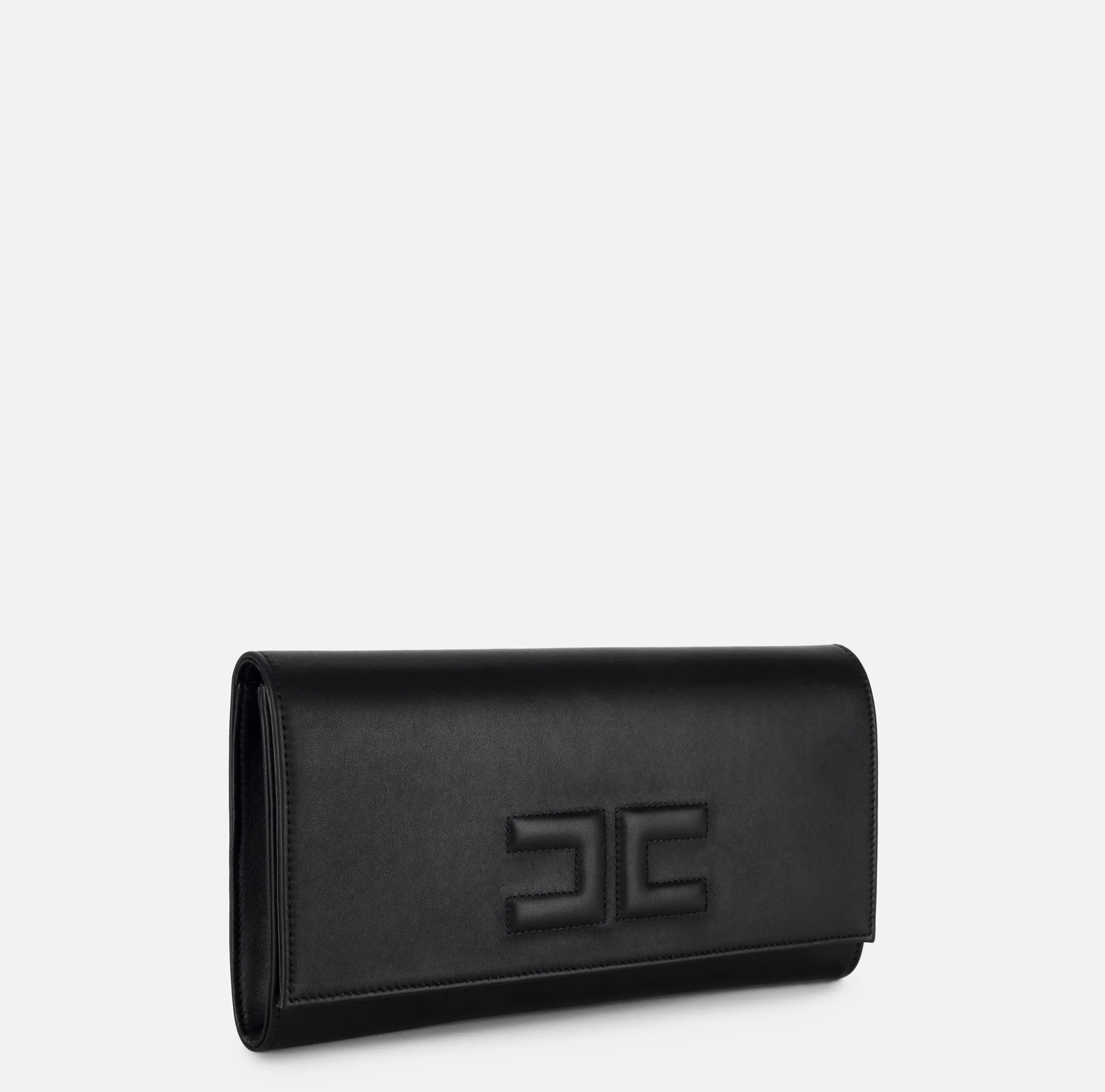 Clutch baguette in nappa con logo embossed