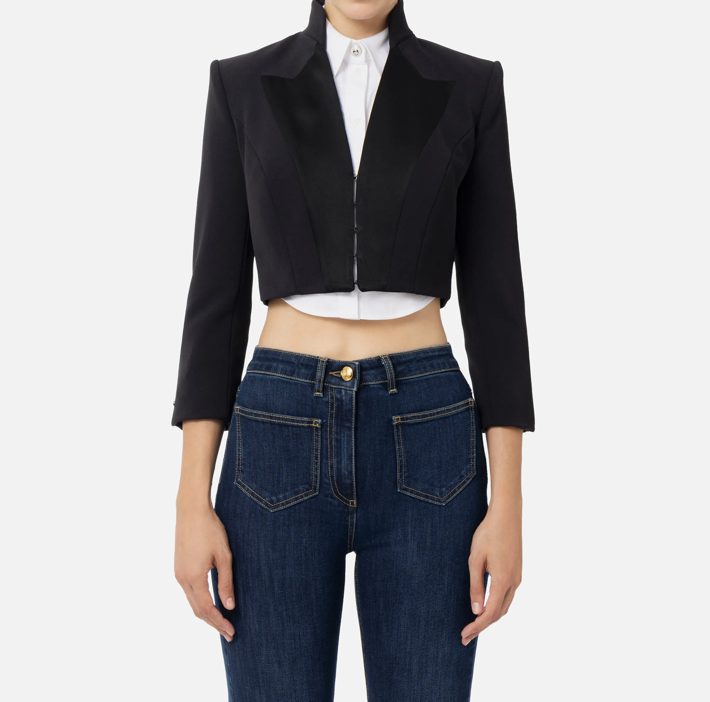 Giacca cropped in crêpe con revers in raso