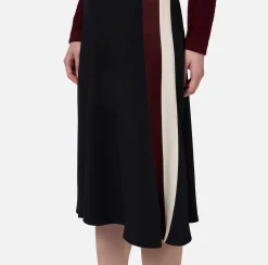 Gonna midi in crêpe satin con bande