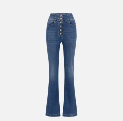 Jeans a zampa in cotone stretch con bottoniera centrale