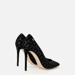 La Dame Décolleté