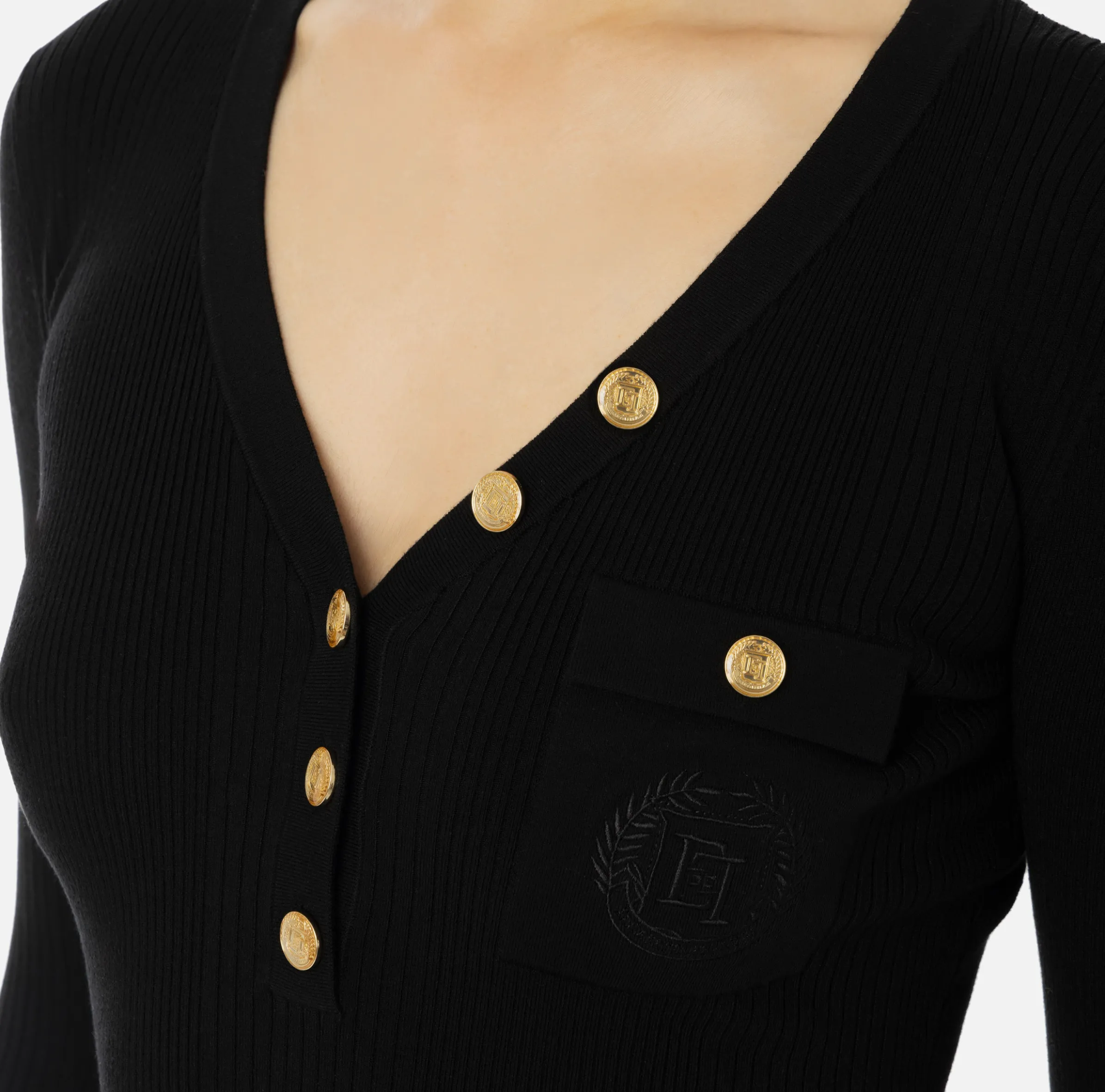 Maglia scollo a V in lyocell e seta a costine con ricamo logo