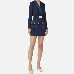 Miniabito con camicia incrociata e gonna con tasche