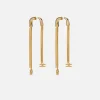 Orecchini pendenti in metallo con charms logo