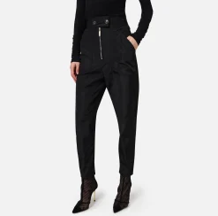 Pantalone boyfriend in nylon tecnico con elastico logato