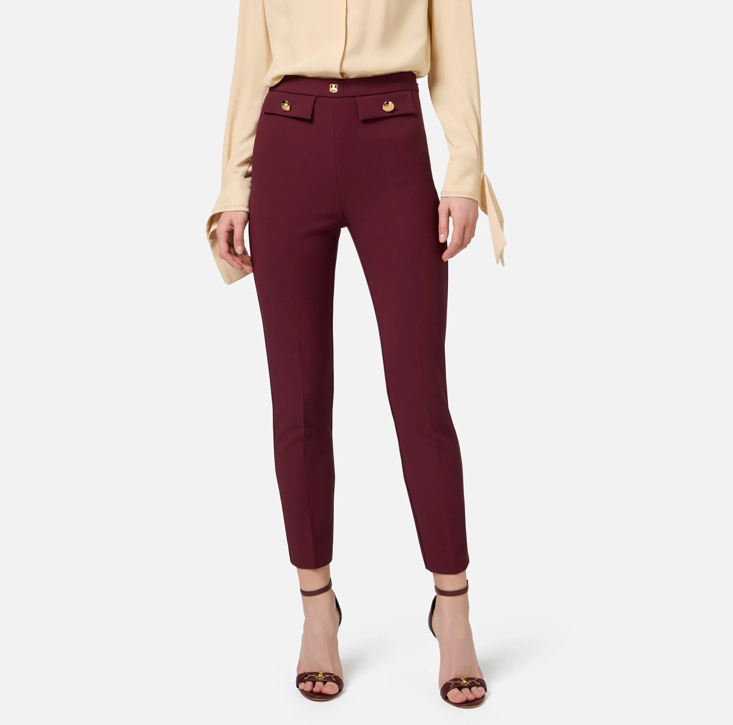 Pantalone dritto in crêpe stretch con rivetto logo