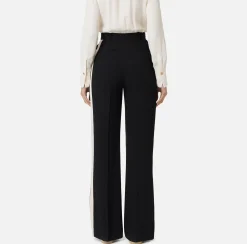 Pantalone dritto in crêpe satin con bande