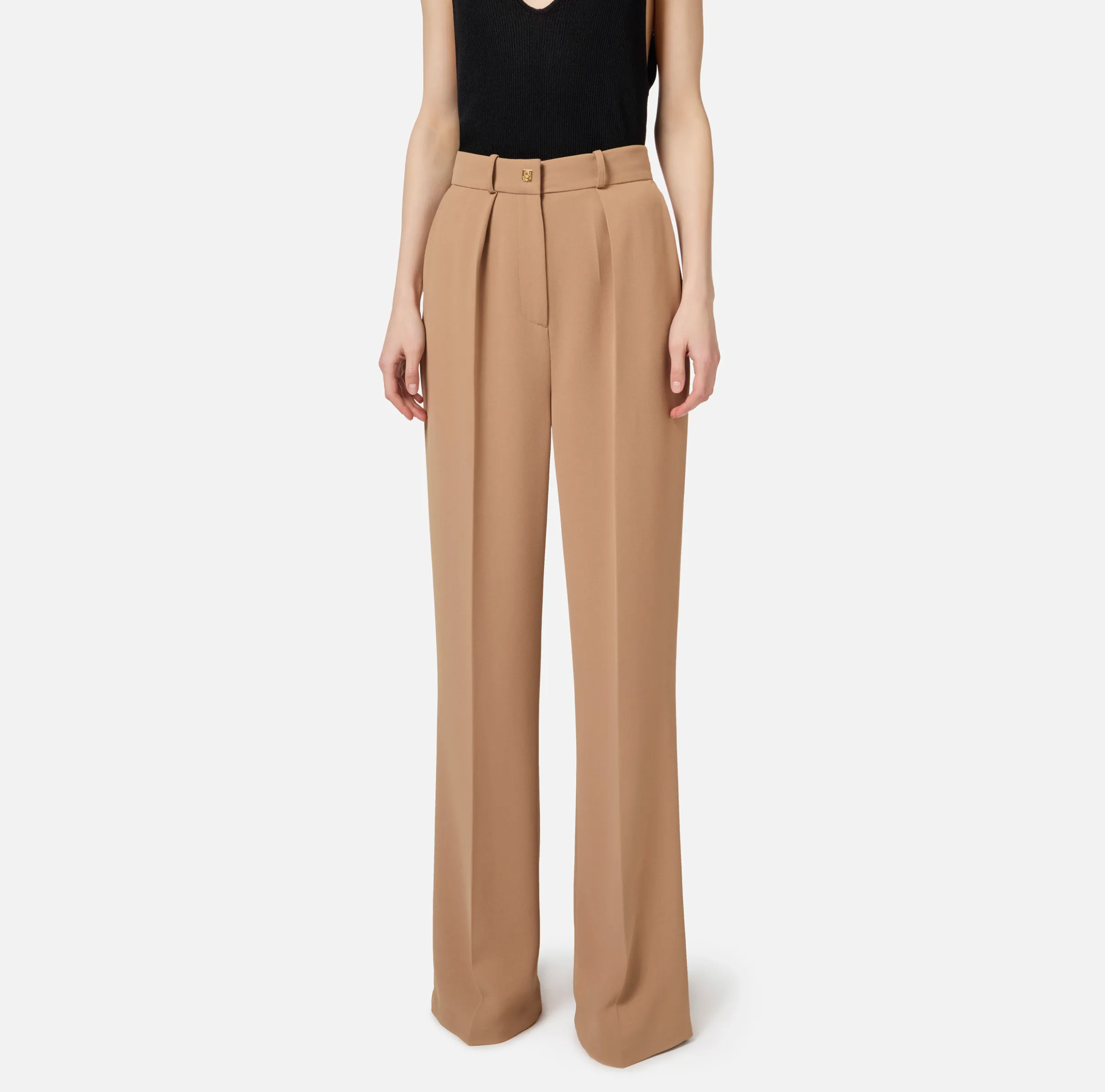 Pantalone dritto in crêpe fermo con rivetto stemma