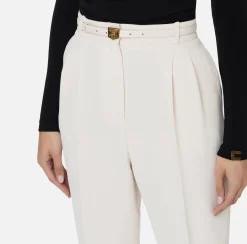 Pantalone in crêpe con cintura e ricamo