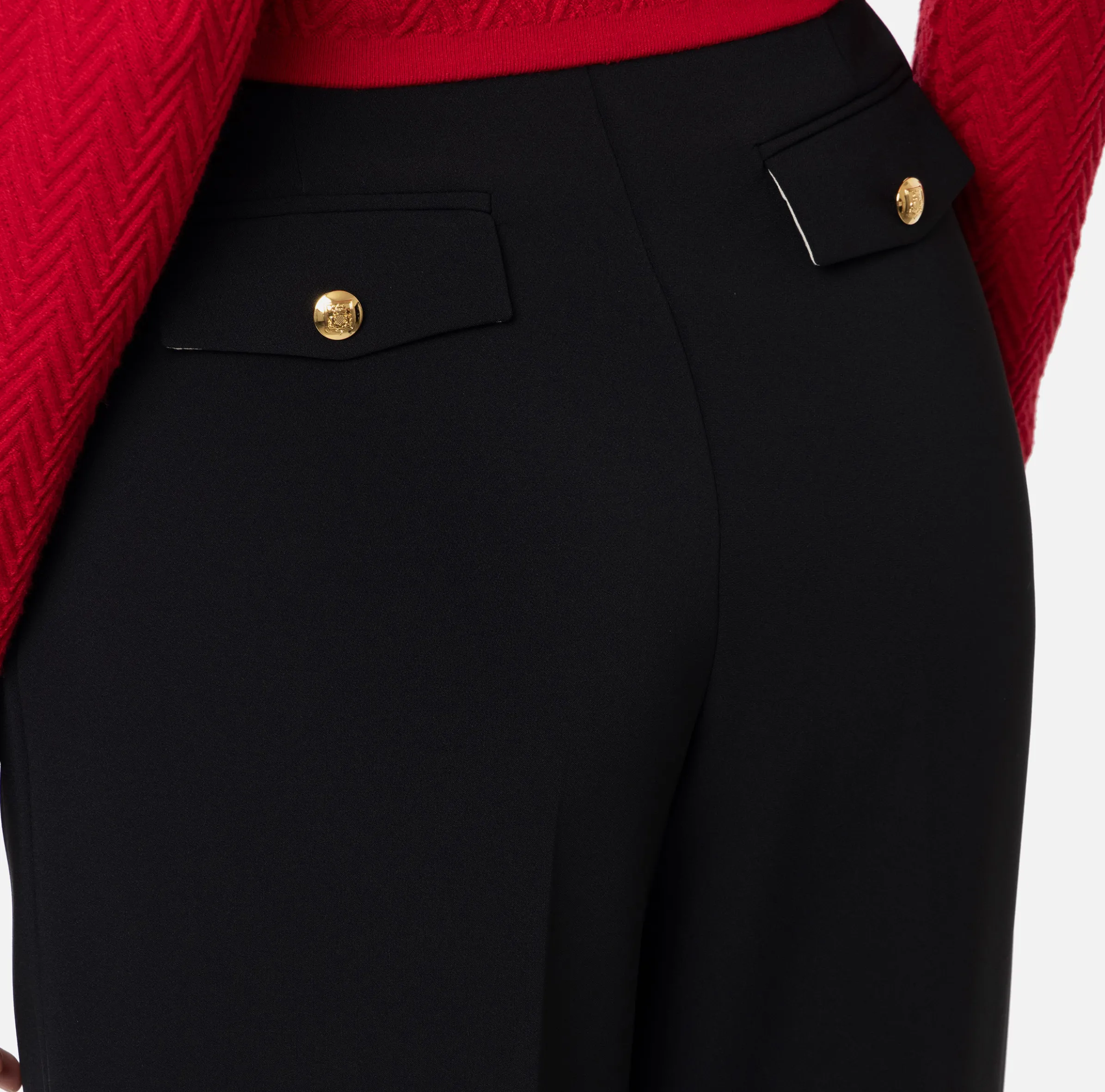 Pantalone in crêpe stretch con doppie pinces