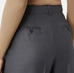 Pantalone in fresco lana con pinces e risvolto