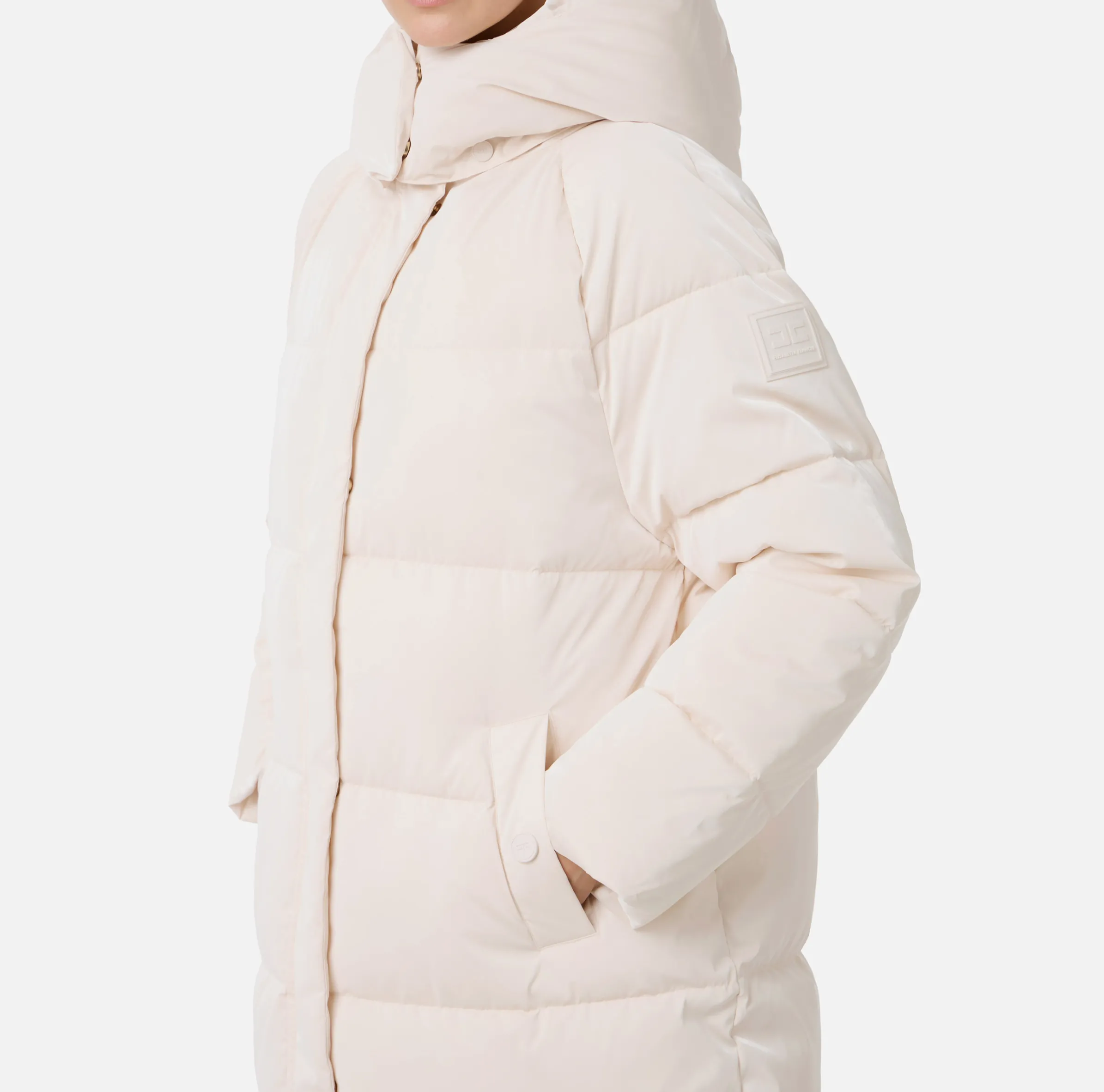 Piumino lungo in nylon satin con cappuccio