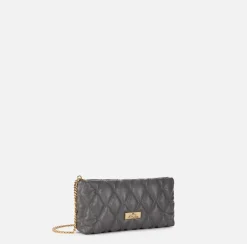 Pochette in tessuto embossed con tracolla in catena