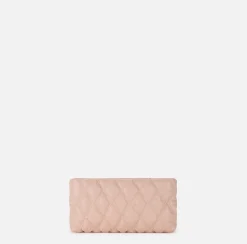 Pochette in tessuto embossed con tracolla in catena