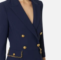 Robe manteau in crêpe con catena groumette