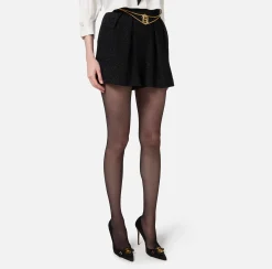 Short in tweed laminato con accessorio logo