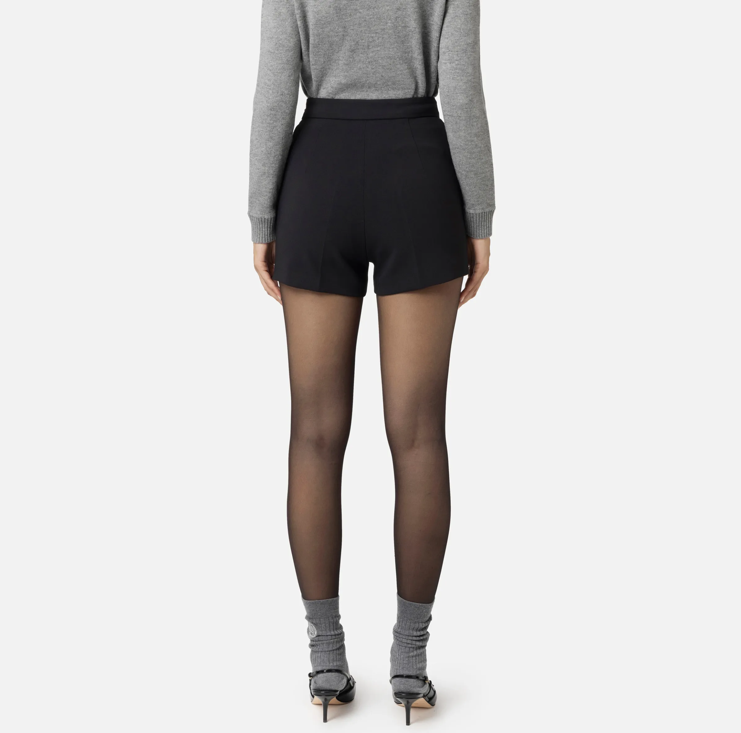 Shorts in crêpe stretch con morsetto