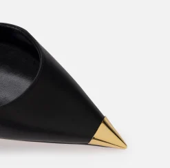 Slingback in nappa con puntalino in metallo