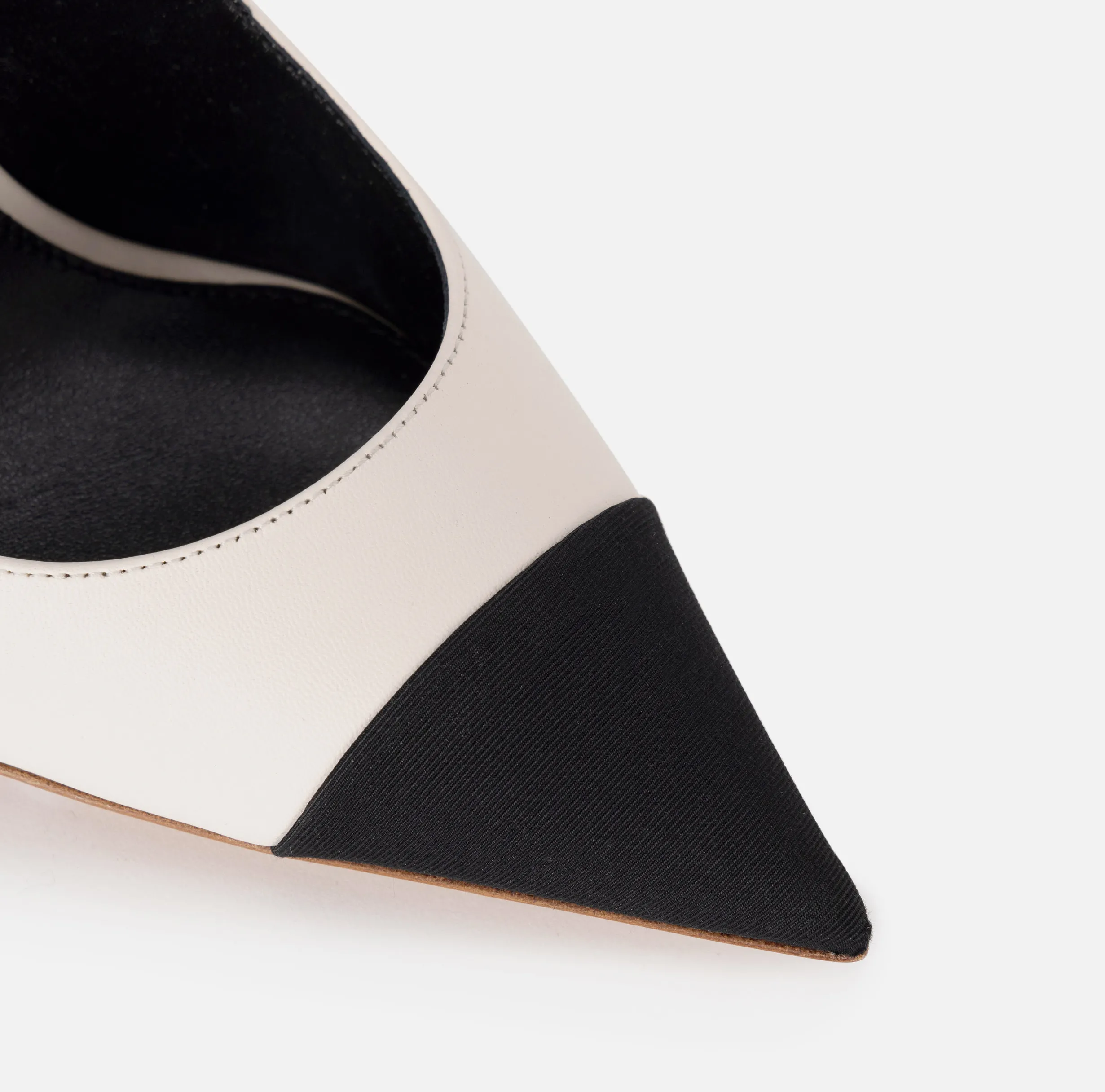 Slingback in nappa con tacco scultura