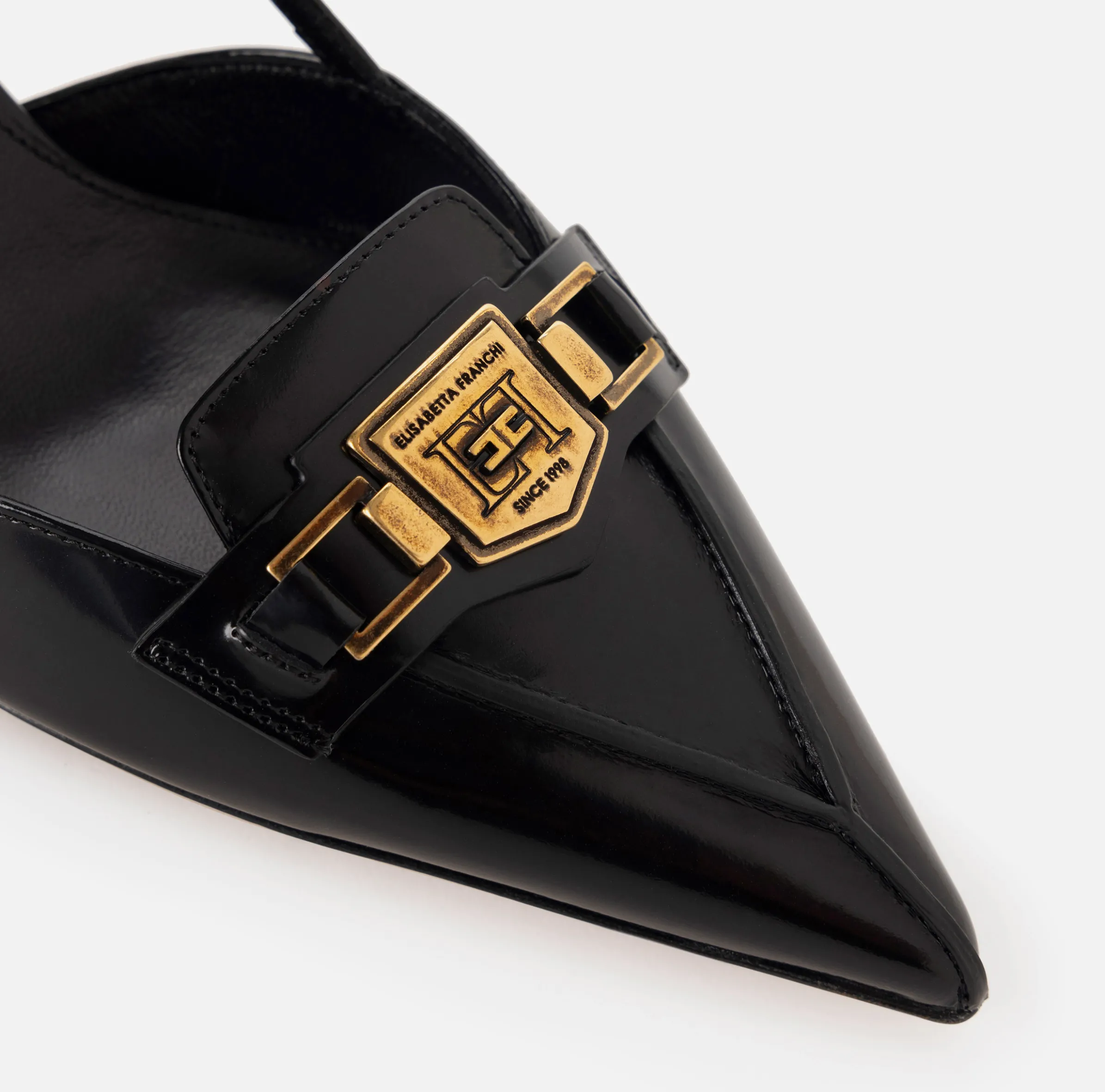 Slingback in pelle con morsetto