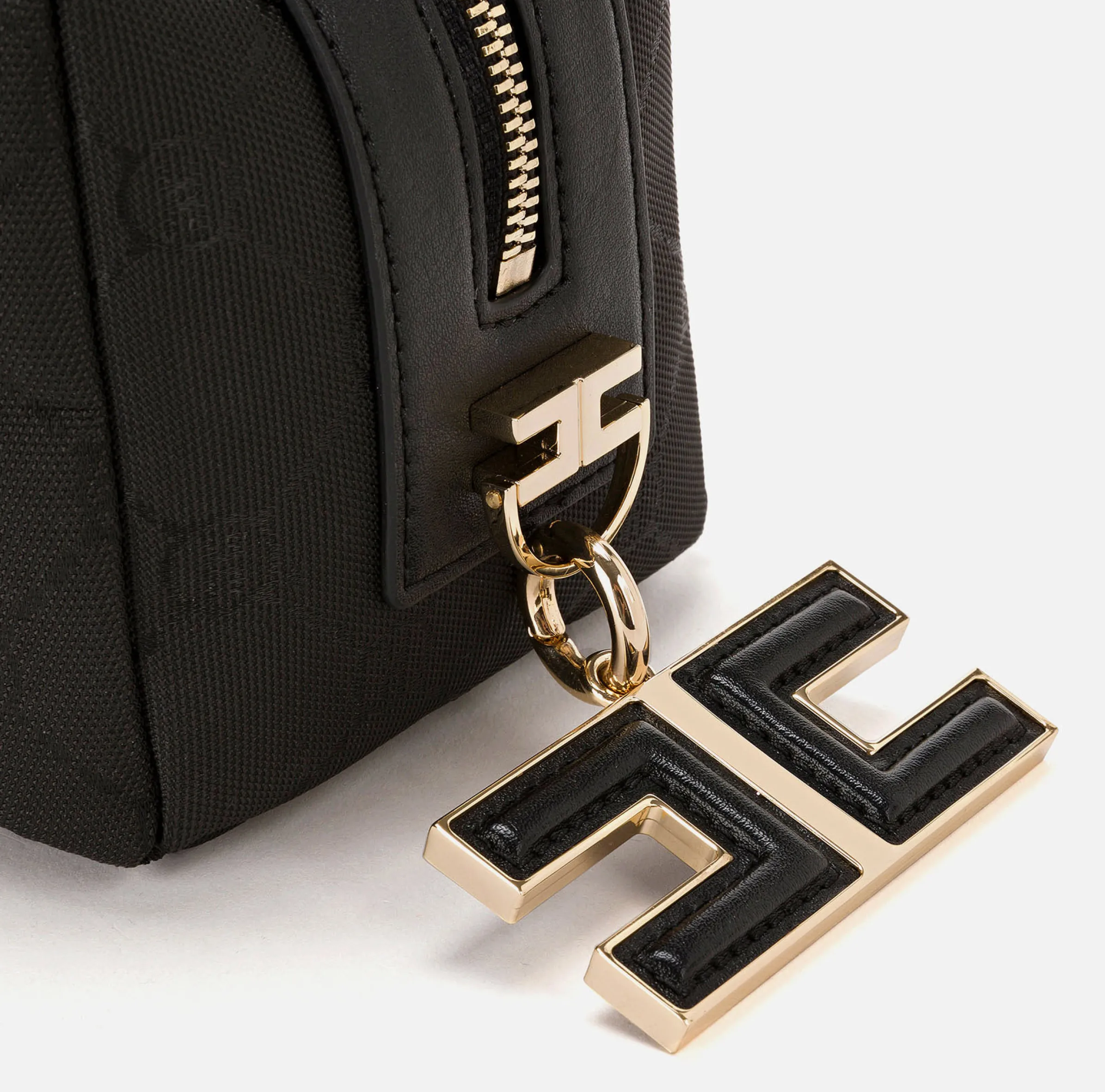 Trousse Monogram Travel