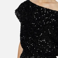 Tuta corta in ciniglia ricamata con paillettes