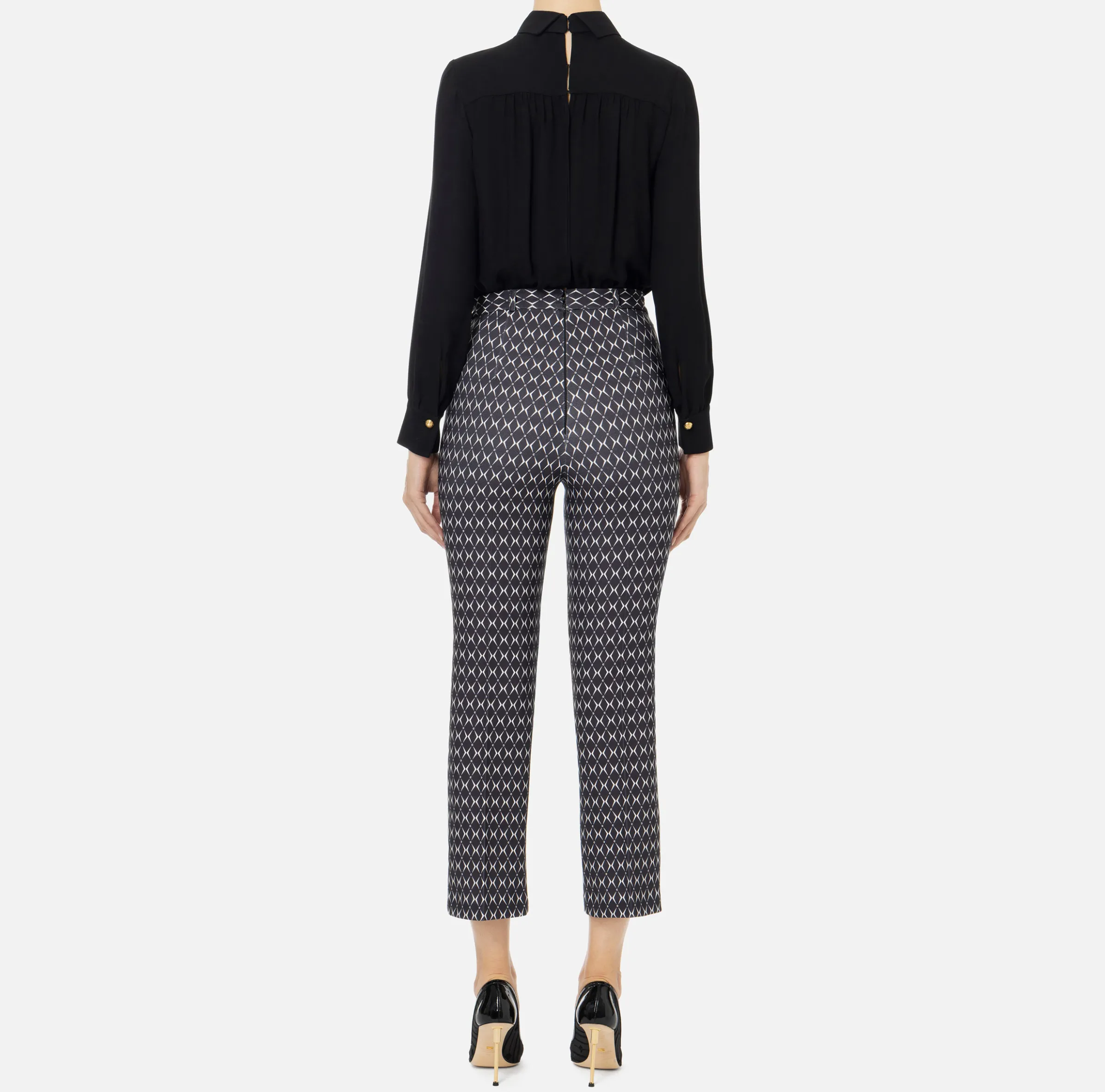 Tuta in crêpe stretch stampa rombo con fiocco